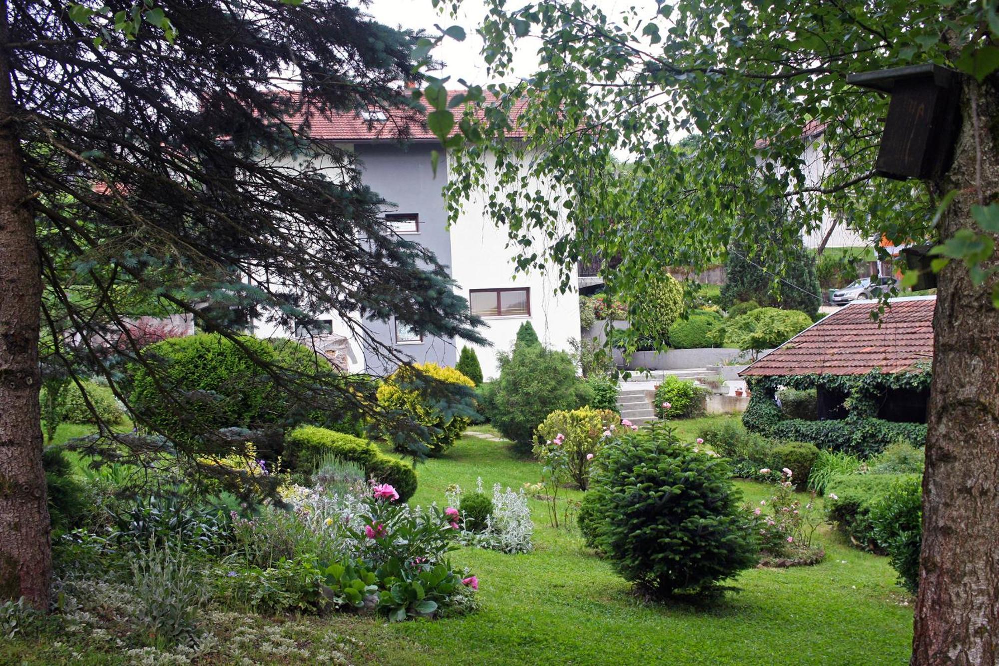 Apartment Garden Korana 카를로바츠 외부 사진